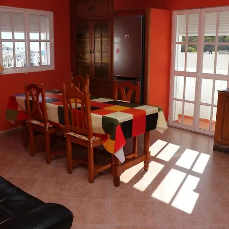 Cerca De La Playa Apartment *